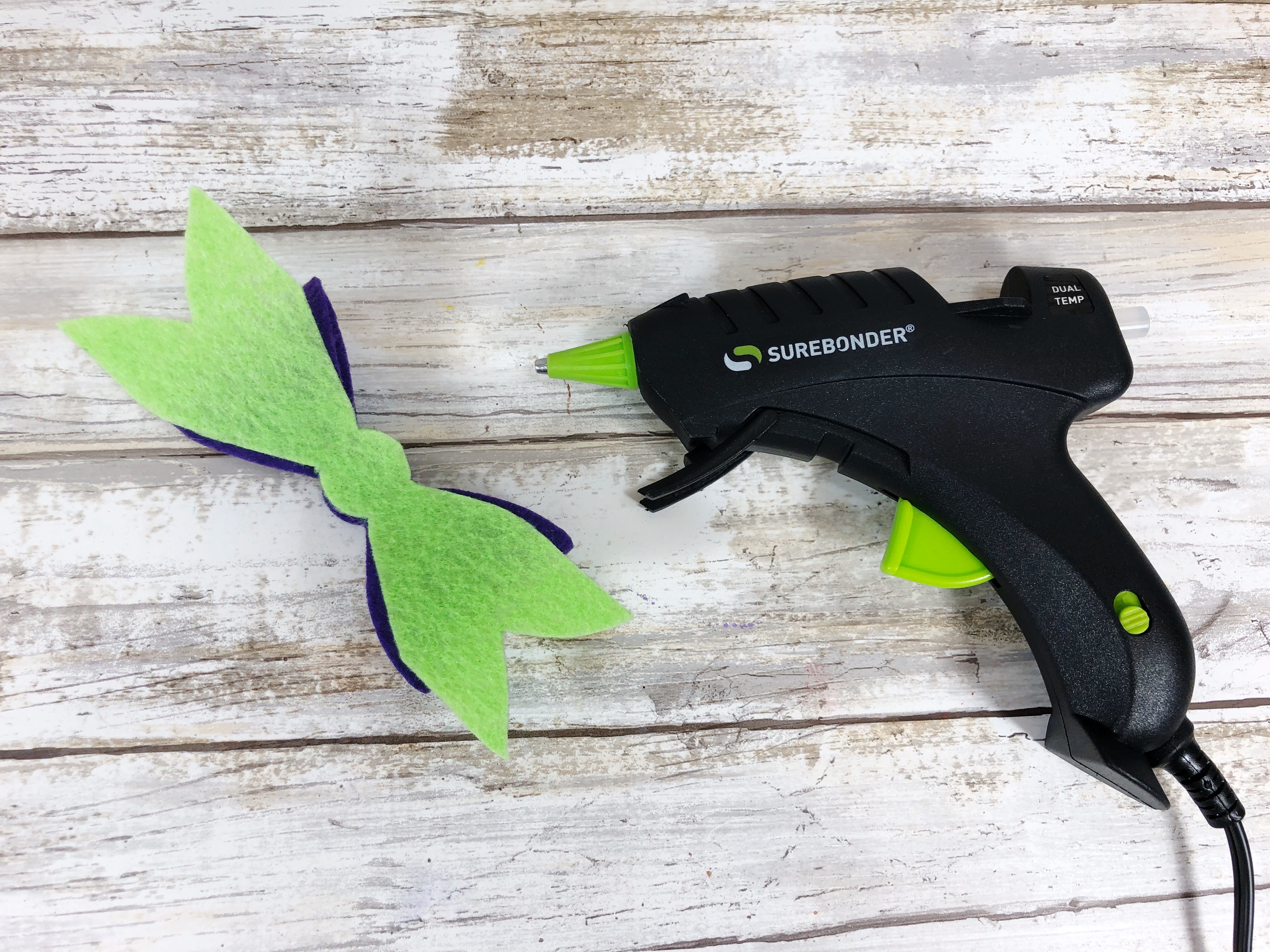 DIY Maleficent headband tutorial featured by top US Disney blogger, Marcie and the Mouse |