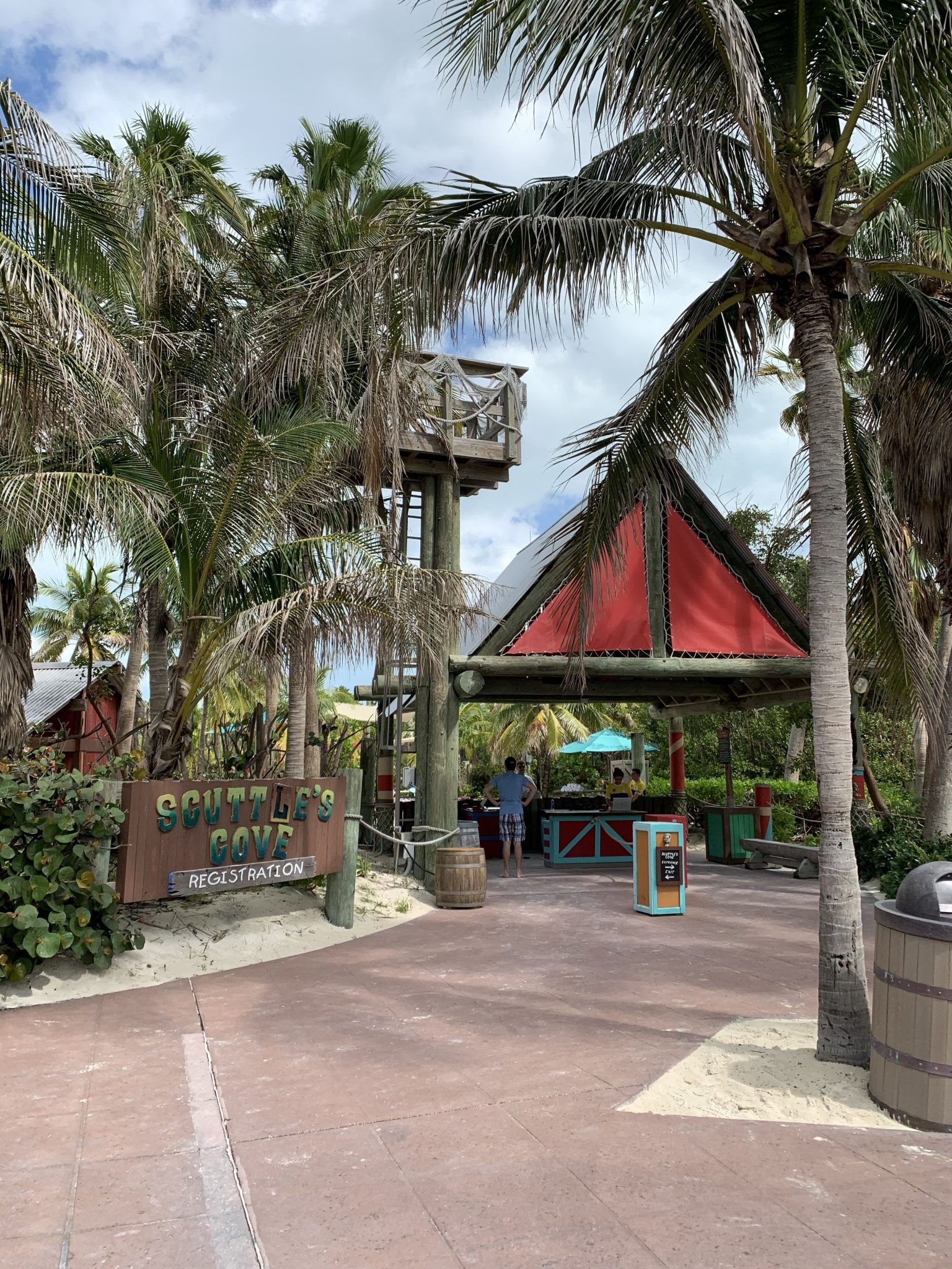 Castaway Cay Activities: a Complete Guide to Beaches and Events featured by top US Disney blogger, Marcie and the Mouse: Scuttle's Cove kids club regstration at Castaway Cay
